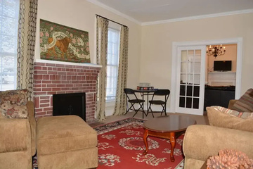 guest_rooms
