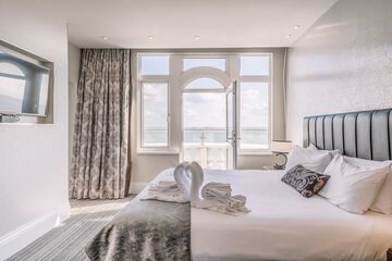Beach/ocean view