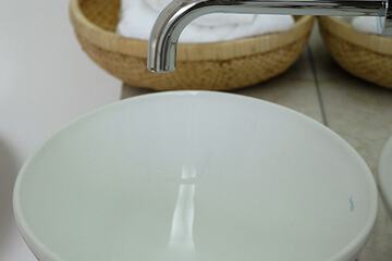 Bathroom sink