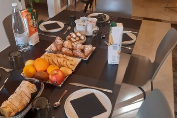 Breakfast meal