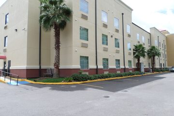 Property Grounds 36 of 36