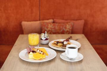 Breakfast meal