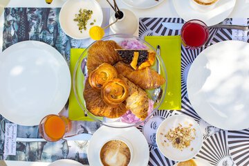 Breakfast meal