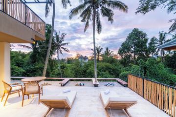 Sundeck