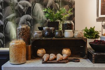 Breakfast area