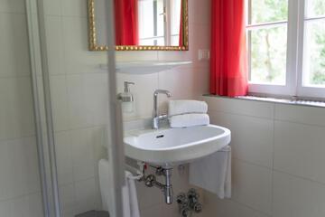 Photo 51
