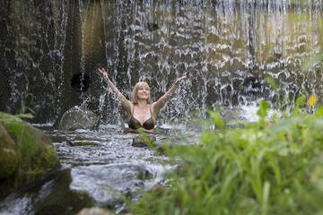 Pool waterfall