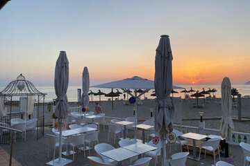 Beach bar
