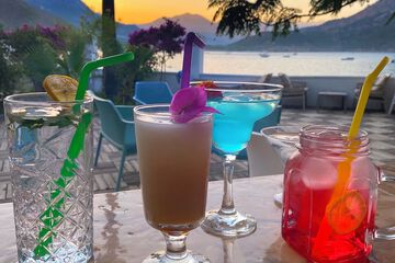 Poolside bar