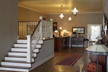 Check-in/check-out kiosk