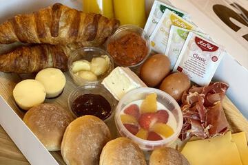 Breakfast meal