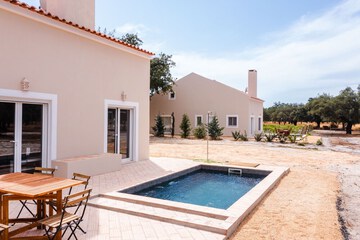 Private pool