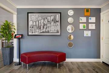 Hotel Interior 9 of 34