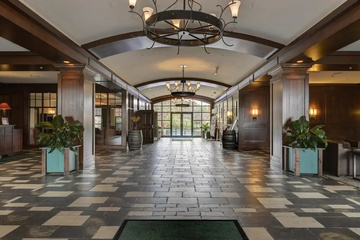hotel_rooms