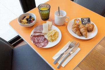 Breakfast meal