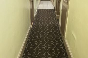 Ballroom/Hall 26 of 27