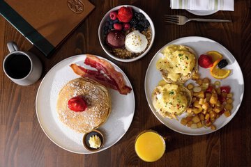 Breakfast/Coffee Service 43 of 55