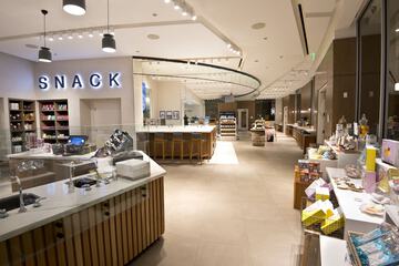 Breakfast/Coffee Service 101 of 114