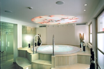 Indoor spa tub