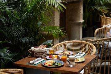 Breakfast area