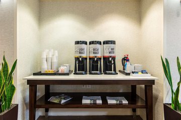 Breakfast/Coffee Service 32 of 36