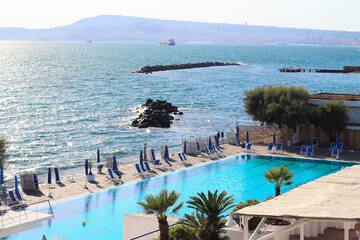 Rooftop pool