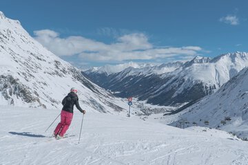 Skiing