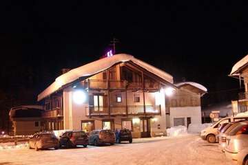 Front of property - evening/night