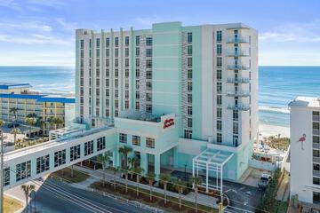 Hampton Inn & Suites Panama City Beach-Beachfront