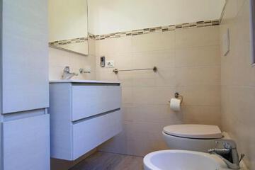 Photo 56