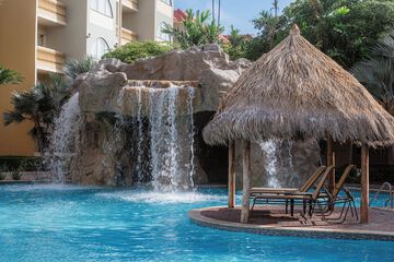 Pool waterfall