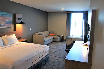Room 35 of 57
