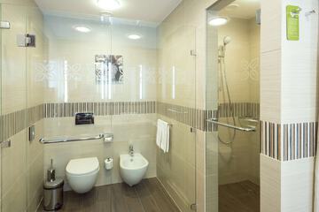 Bathroom shower