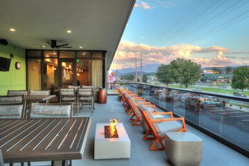 Terrace/Patio 106 of 107