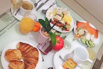 Breakfast buffet