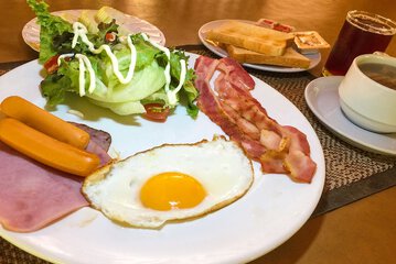 Breakfast meal