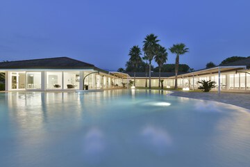 Rooftop pool