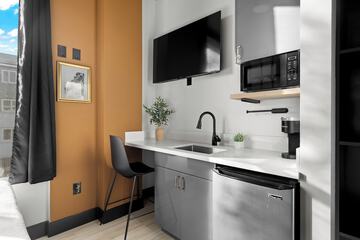 Private kitchenette