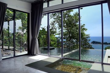 Private pool