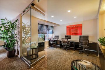 Business Center 44 of 44