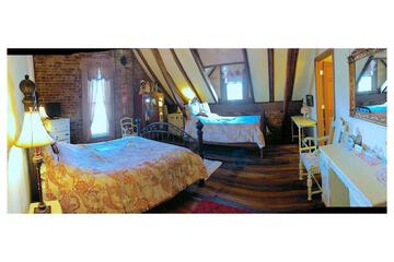 Main Street Bed & Breakfast Established in 1810