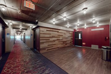 Ballroom/Hall 105 of 110