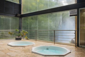 Jetted tub