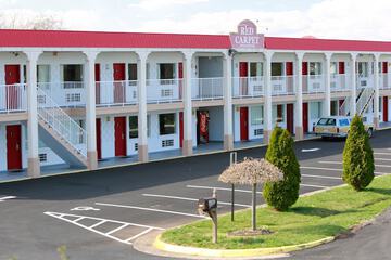 Red Carpet Inn