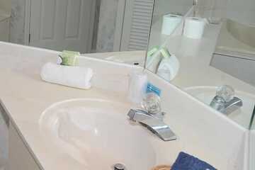 Bathroom sink