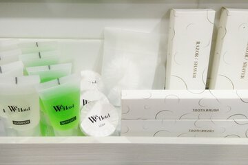 Bathroom amenities