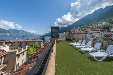 Sundeck