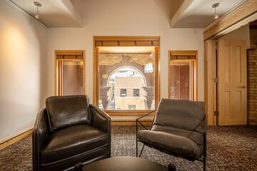 Room 22 of 32