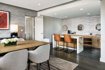 Room 27 of 135