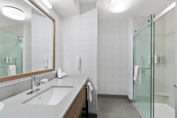 Bathroom shower